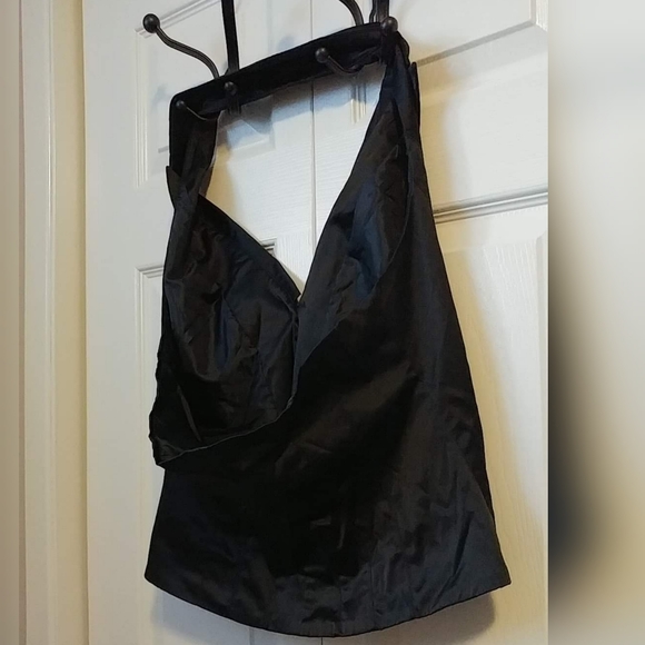 Around the neck vest - Picture 2 of 2